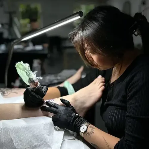 تتو بدن شهلا امره